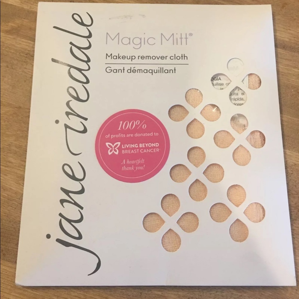New Jane Iredale magic makeup mitt